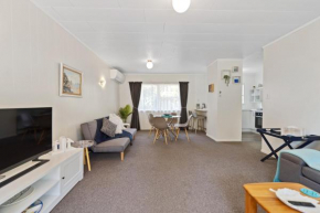 Relax At Ranch - Mount Maunganui Holiday Home